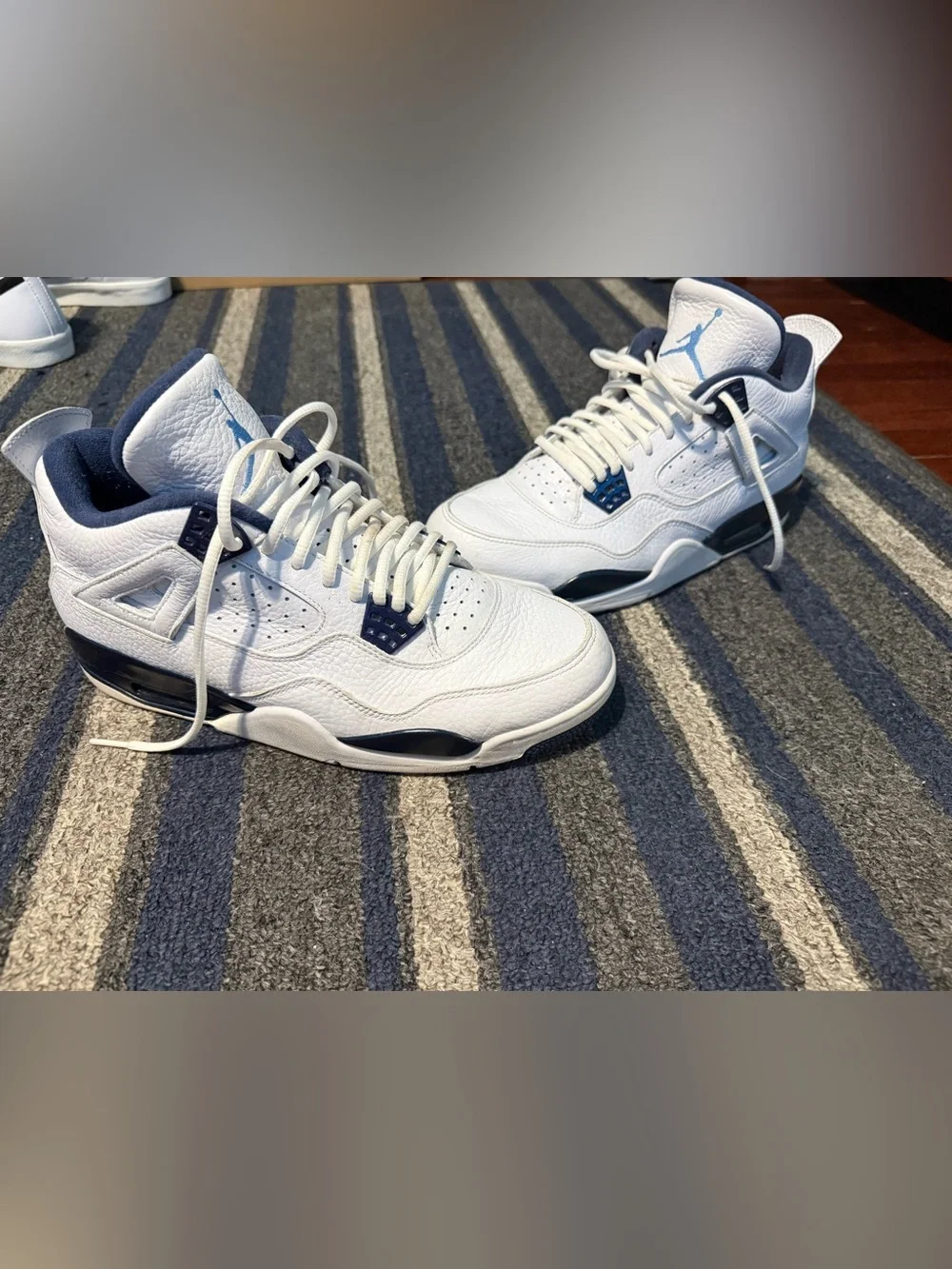 Men’s Jordan Retro 4 LS Columbia Basketball Shoes